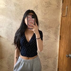 floral wrap top - brandy melville